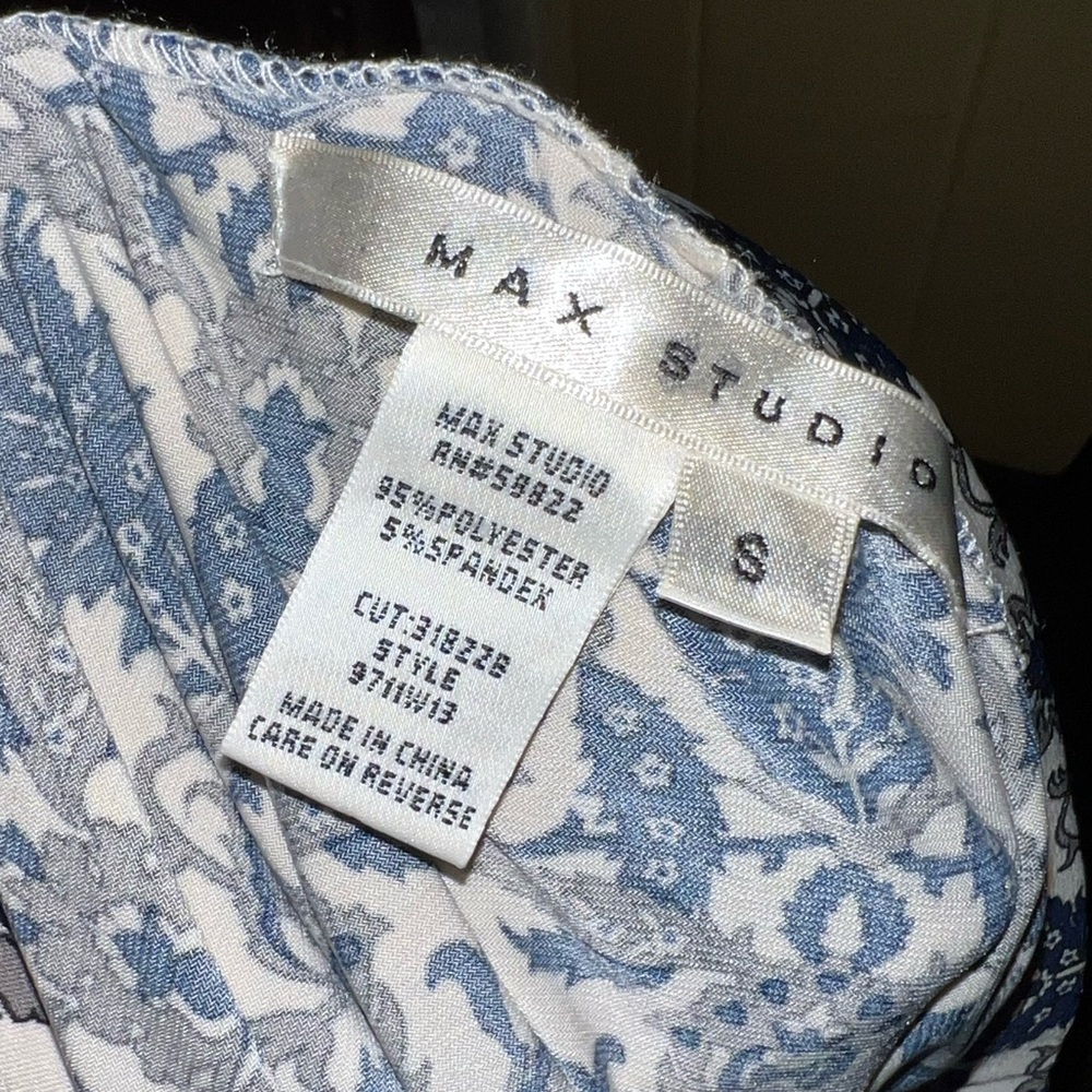 Max Studio Navy & Cream Print Design Ruffle Flowy Trim Skirt Size S - Picture 9 of 9